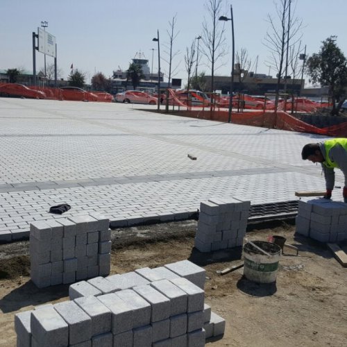 Pendik Sahil Tamburlu Granit Döşeme