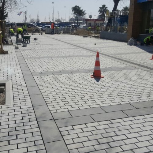 Pendik Sahil Tamburlu Granit Döşeme